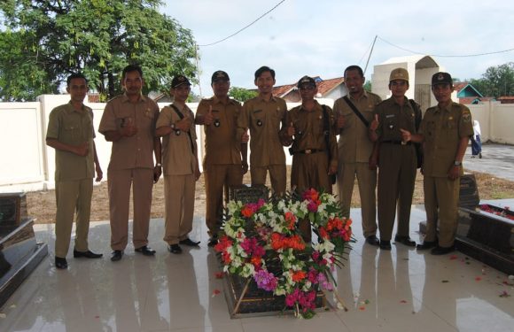 APDESI Kecamatan Padangratu Partisipasi Memperingati Hari Pahlawan