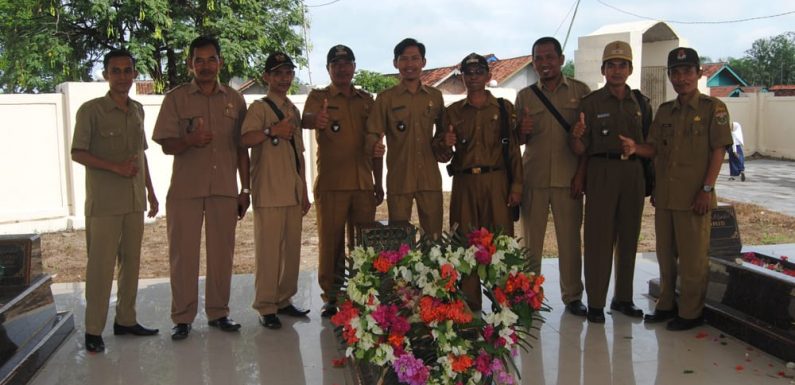 APDESI Kecamatan Padangratu Partisipasi Memperingati Hari Pahlawan