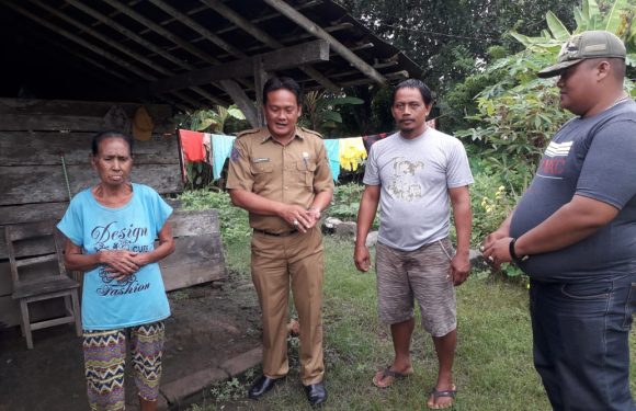 Puluhan Tahun Tidak Memiliki Sumur, Nenek Sebatang Kara Numpang MCK di Rumah Tentangga