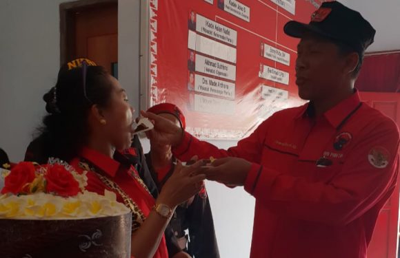Rayakan Ulang Tahun ke 46 di Kantor DPC PDIP Lamteng, Ini Doa Ni Ketut Dewi Nadi