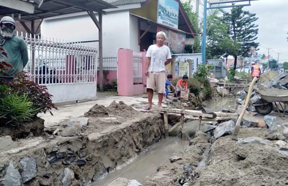 Sempat Terbengkalai, Drainase di Trimurjo Akhirnya Dikerjakan