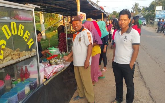 Dibantu Karang Taruna, Kakam Rukhti Endah Sukses Buat Bazar di Wilayahnya