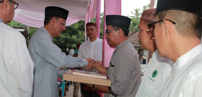 Titik Kedua Safari Ramadan, Sekkab Lamteng Kunjungi Padangratu