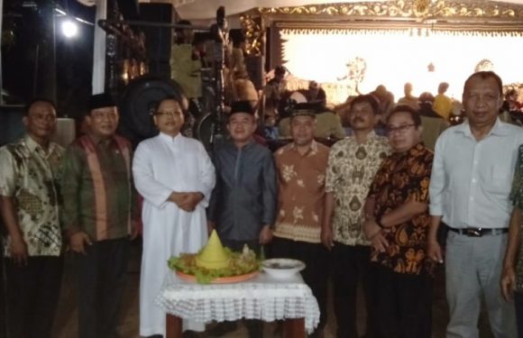Peringati Hari Jadi ke-53, Gereja ST Aloysius Gelar Wayang Kulit