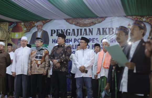 Hadiri Harlah Ponpes Al-Ihya Kalirejo, Musa Ahmad Nyatakan Maju di Pilbup Lamteng