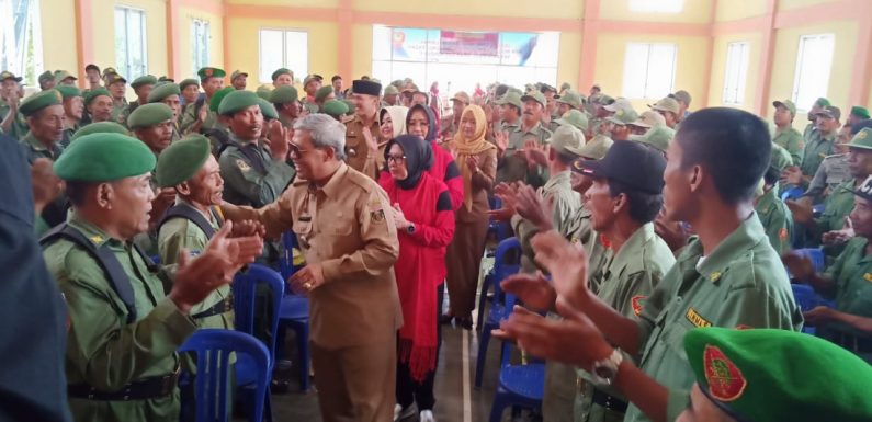 Giliran Gaji Linmas yang Dijanjikan Naik 100 Persen