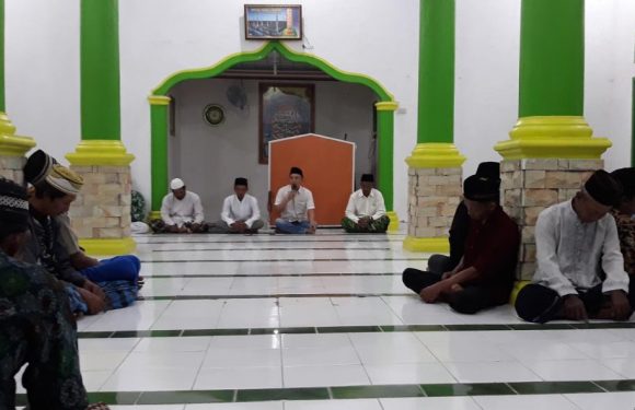 Hadiri Yasinan, Sekcam Buminabung Sosialisasikan Program Bupati Loekman