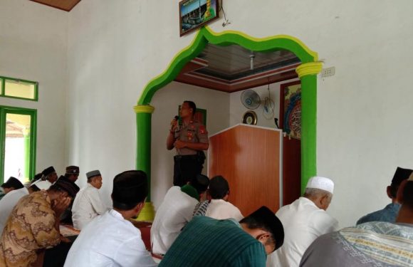 Jumatan Keliling Kapolsek Rumbia, Sampaikan Pesan Kamtibmas Sekaligus “Pamitan”