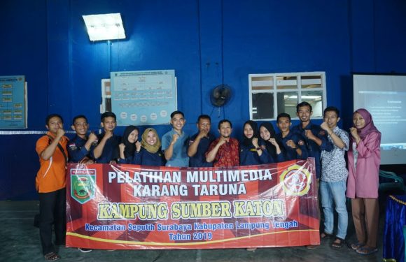 Pemuda Karang Taruna Sumber Katon Dapat Pelatihan Multimedia