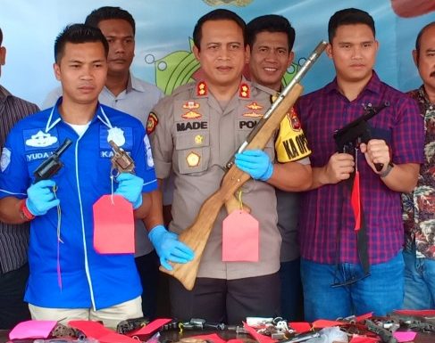 Polres Lampung Tengah Terima 42 Senpi Rakitan Dari Masyarakat