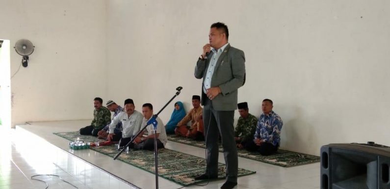 Dua Alumni Terbaik SMPN 2 Trimurjo Hadiri Ramah Tamah