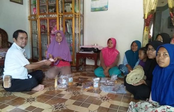 Korluh KB Berikan Pembinaan dan Penyerahan Dana Kepada Kelompok UPPKS Anggrek
