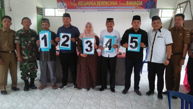 Calon Kakam Lempuyangbadar Ambil Nomor Urut