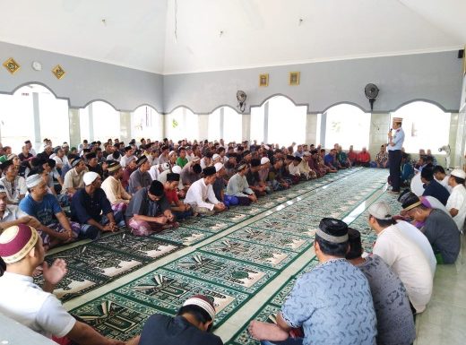 Peringati Hari Santri, Kalapas Syarpani Melaksanakan Istighosah dan Sholawatan bersama Para Narapidana