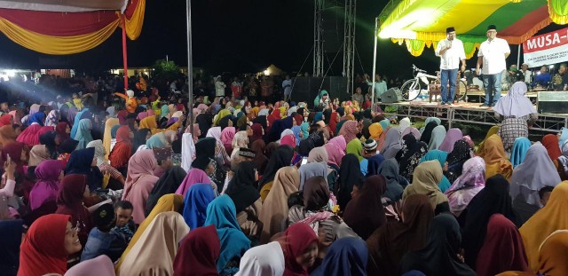 Antusias Warga Buminabung Sambut Kedatangan Musa-Ardito