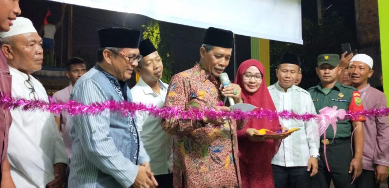 Bupati Loekman Resmikan Balai Kelurahan Bandarjaya Barat