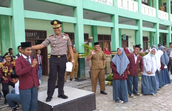 Siswa MAN 1 Lamteng Antusias Sambut Kapolres Sosialisasi Kamtibmas