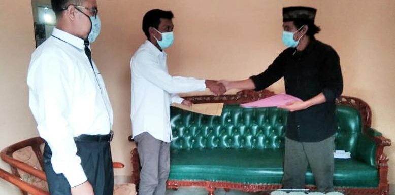 Ketua PPK Trimurjo Lantik 42 Anggota PPS Secara Simbolis