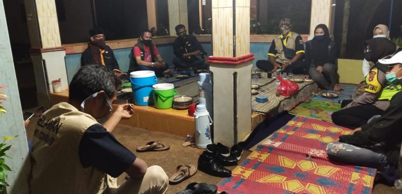 Camat Terbanggibesar Pantau Aktifitas Ronda di Kampung Poncowati