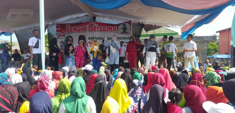 Bersama Masyarakat, Nessy Mustafa Senam Bersinar di Seputihsurabaya