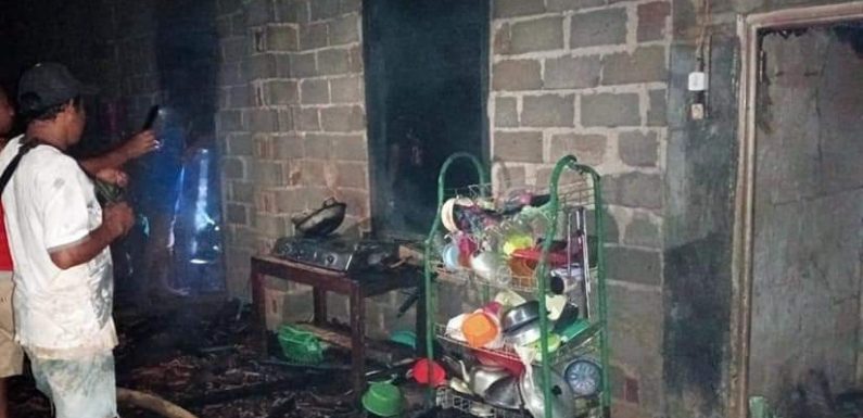 Ditinggal Pemilik, Rumah Warga Punggur Hangus Dilalap Api