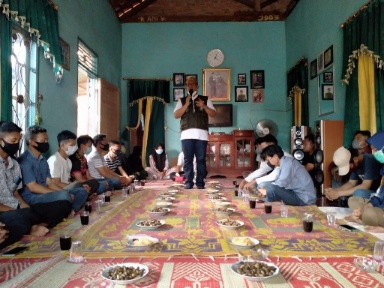 Ardito Wijaya Hipnotis Puluhan Pemuda Kampung Gunung Batin