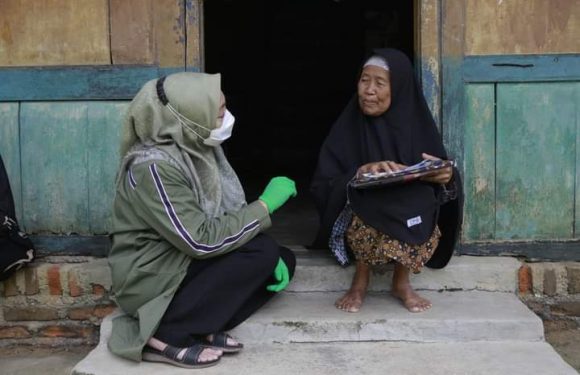 Nessy Mustafa Silaturahmi ke Bumiratu Nuban, Masyarakat Harapkan Perhatian Janda Miskin