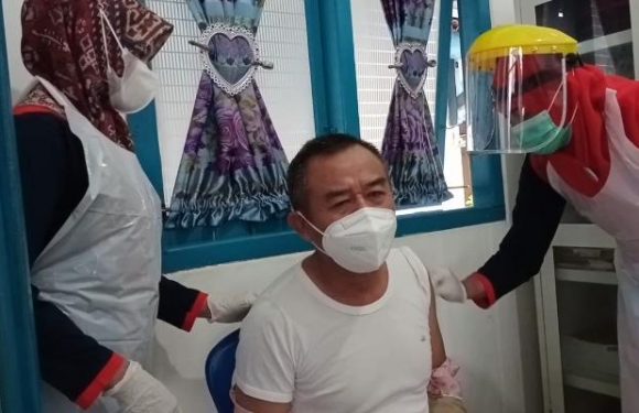 Giliran ASN se-Kecamatan Trimurjo Jalani Vaksinasi Covid-19
