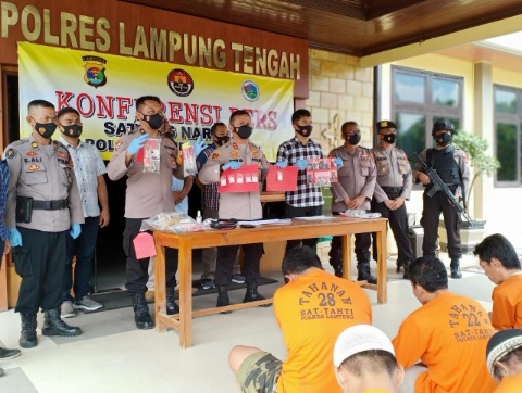 Sebanyak 76 Tersangka, di Amakan Polres Lampung Tengah Dalam Oprasi Antik