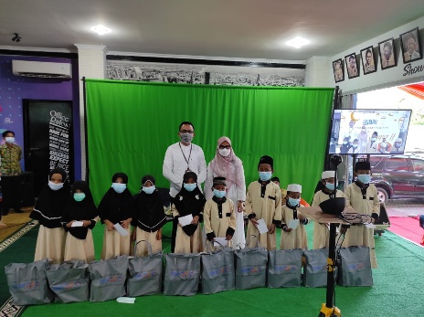 Bulan Ramadhan, YBM BRI Bandarjaya Berikan 87 Bingkisan kepada Kaum Duafa dan Anak Yatim