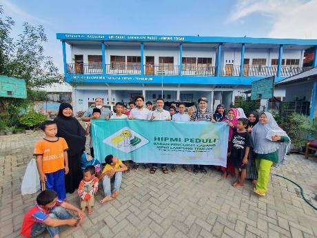 BPC HIPMI Lamteng Berbagi di Ponpes dan Rumah Ibadah