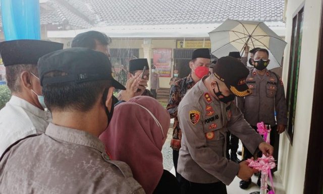 Kapolres Lamteng Resmikan Musala di Mapolsek Waypengubuan