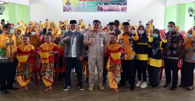 Bupati Musa Ahmad Beri Semangat Tenaga Didik di Trimurjo