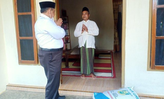Maknai HUT RI ke-76 untuk Berbagi, Sumarsono: Dibutuhkan Sinergitas Ulama dan Umara untuk Bina Rakyat