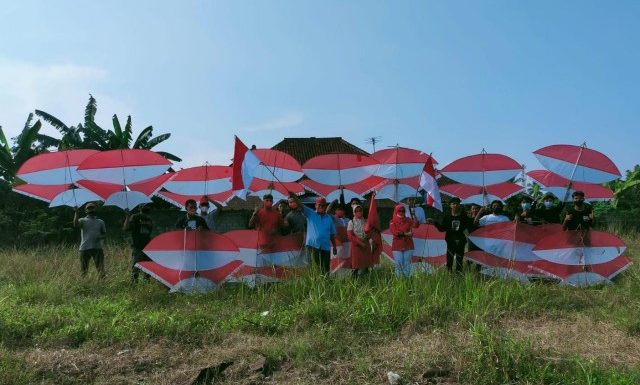 Peringatan HUT RI ke-76, Sumarsono Terbangkan 17 Layang-layang untuk Indonesia