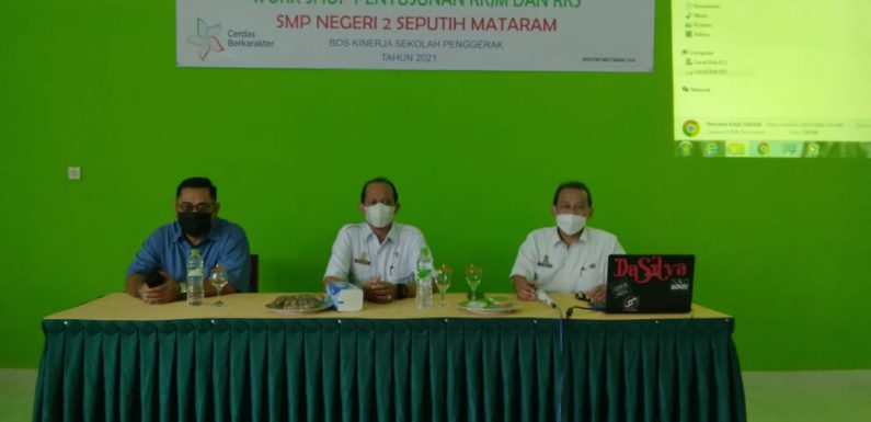 SMPN 2 Seputihmataram Gelar Work Shop Penyusunan RKJM dan RKS