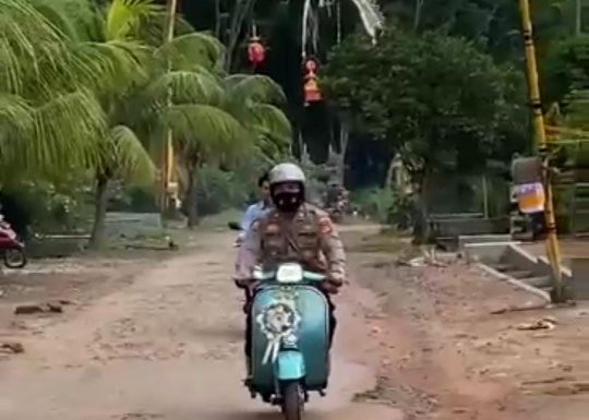Keliling Naik Vespa Istimewa, Cara Iptu Yudi Penuhi Target Vaksin Menuju Herd Immunity