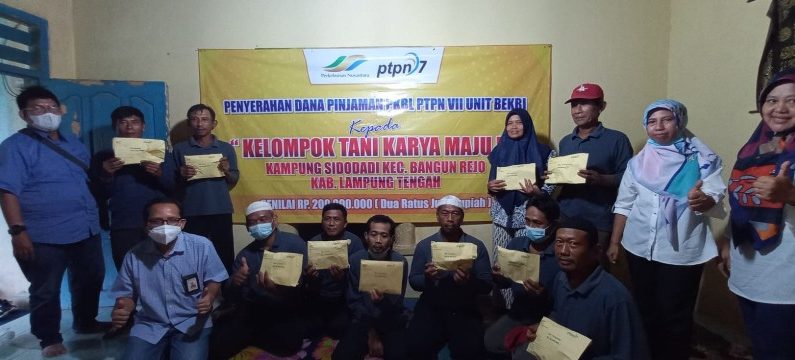 Melalui PKBL, PTPN VII Unit Bekri Gulirkan Rp200 Juta Bantu UKM Warga Tani