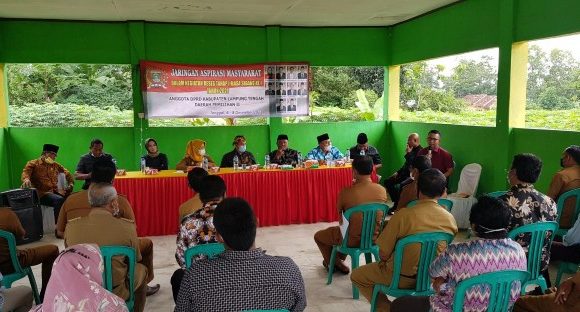 Dihujani Aspirasi Infrastruktur, Dewan Dapil 2 Lamteng Jelaskan soal Anggaran