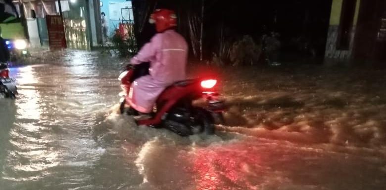 Hujan Deras, Punggur Dikepung Banjir