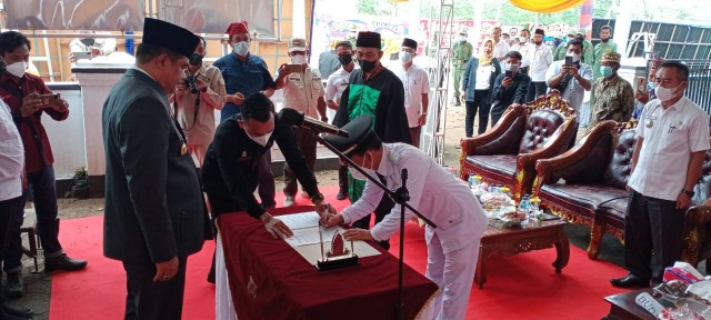 Bupati Lamteng Musa Ahmad Resmi Lantik Kakam Sukajawa