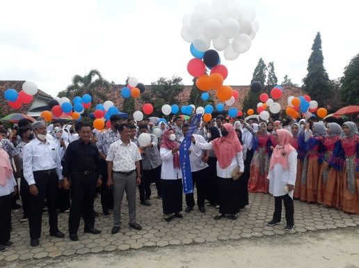 SMAN 1 Kalirejo Gelar Dies Natalis
