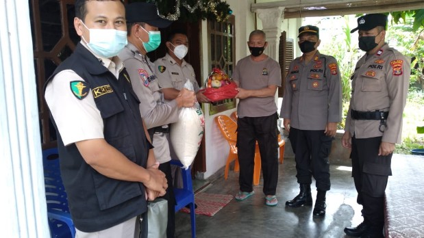 Panitia Natal Bersama Polda Lampung, Visitas 2 Anggota Polres Lamteng