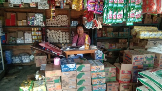 Pedagang Pasar Bandaragung Jual Minyak Goreng sesuai Ketetapan Pemerintah