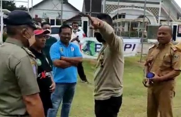 Tegas!! Kapolsek Punggur Bersama Satgas Covid-19 Bubarkan Pertandingan Sepakbola
