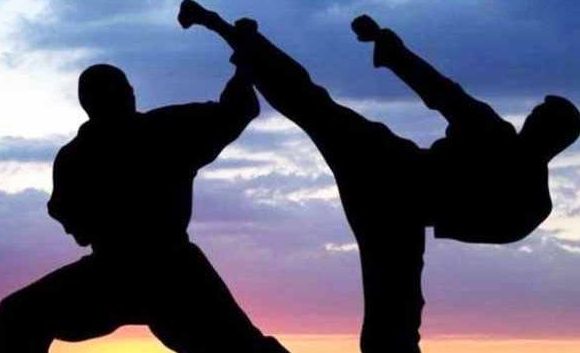 Orang Tua Siswa Taekwondo Tunggu Sikap Kepala SMAN 1 Terbanggibesar