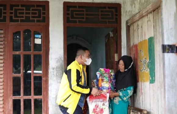 Peduli Sesama, Politisi Muda Partai Golkar Ini Berbagi di Bulan Suci Ramadan