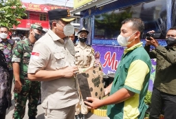 Pastikan Pemudik Nyaman, Bupati Musa Ahmad Tinjau Sejumlah Pos Pengamanan