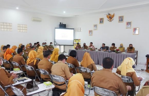Bupati Musa Ahmad Berikan Pembinaan Tenaga Kesehatan Lamteng