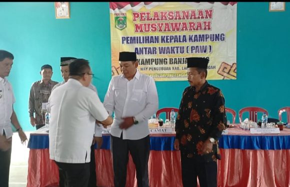 Nasikin Menangkan Pilkakam PAW Banjarrejo, Ini Pesan Camat Waypengubuan